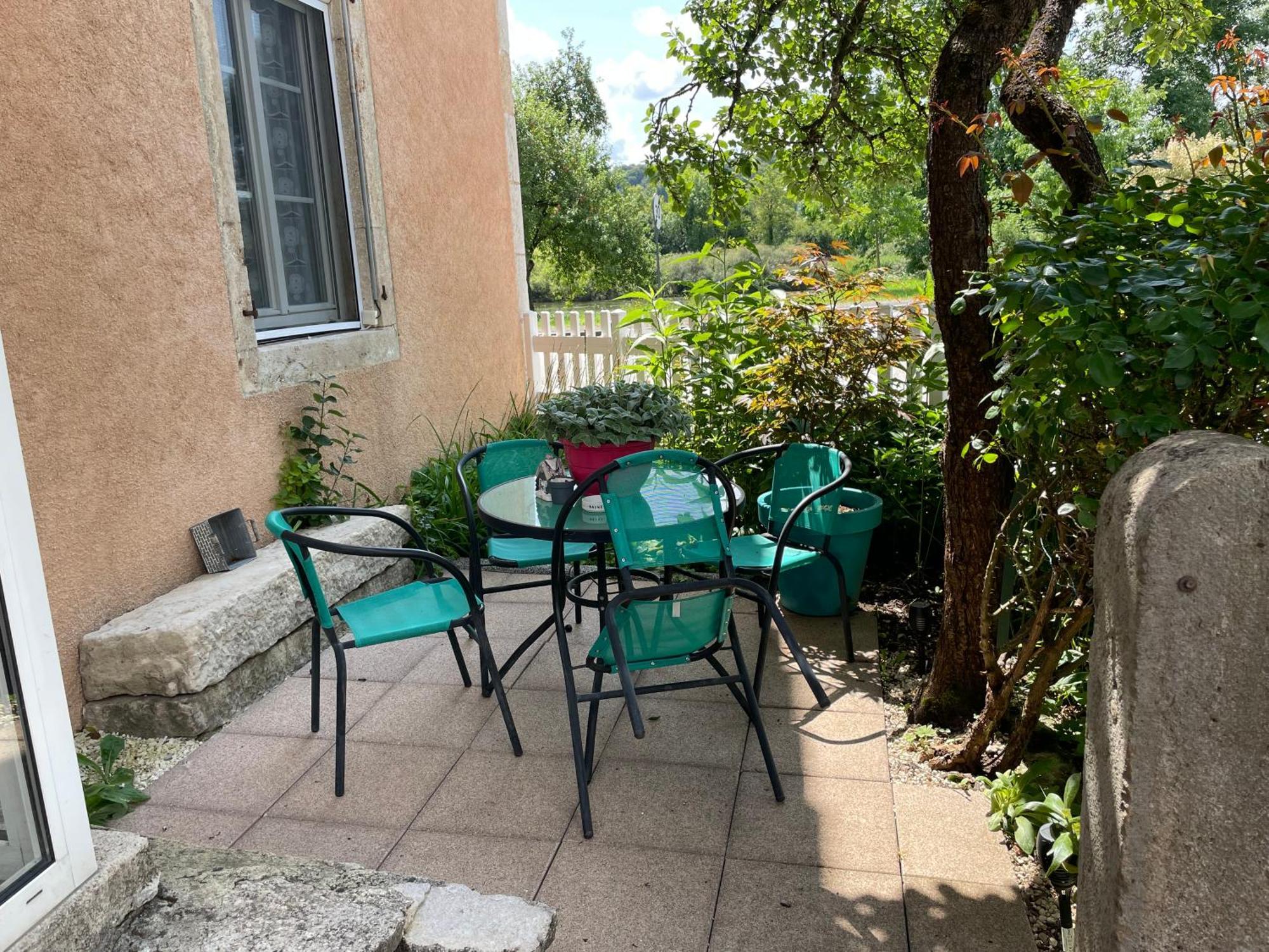 Appartement Ravissant En Bordure Du Doubs Longevelle-sur-Doubs 外观 照片